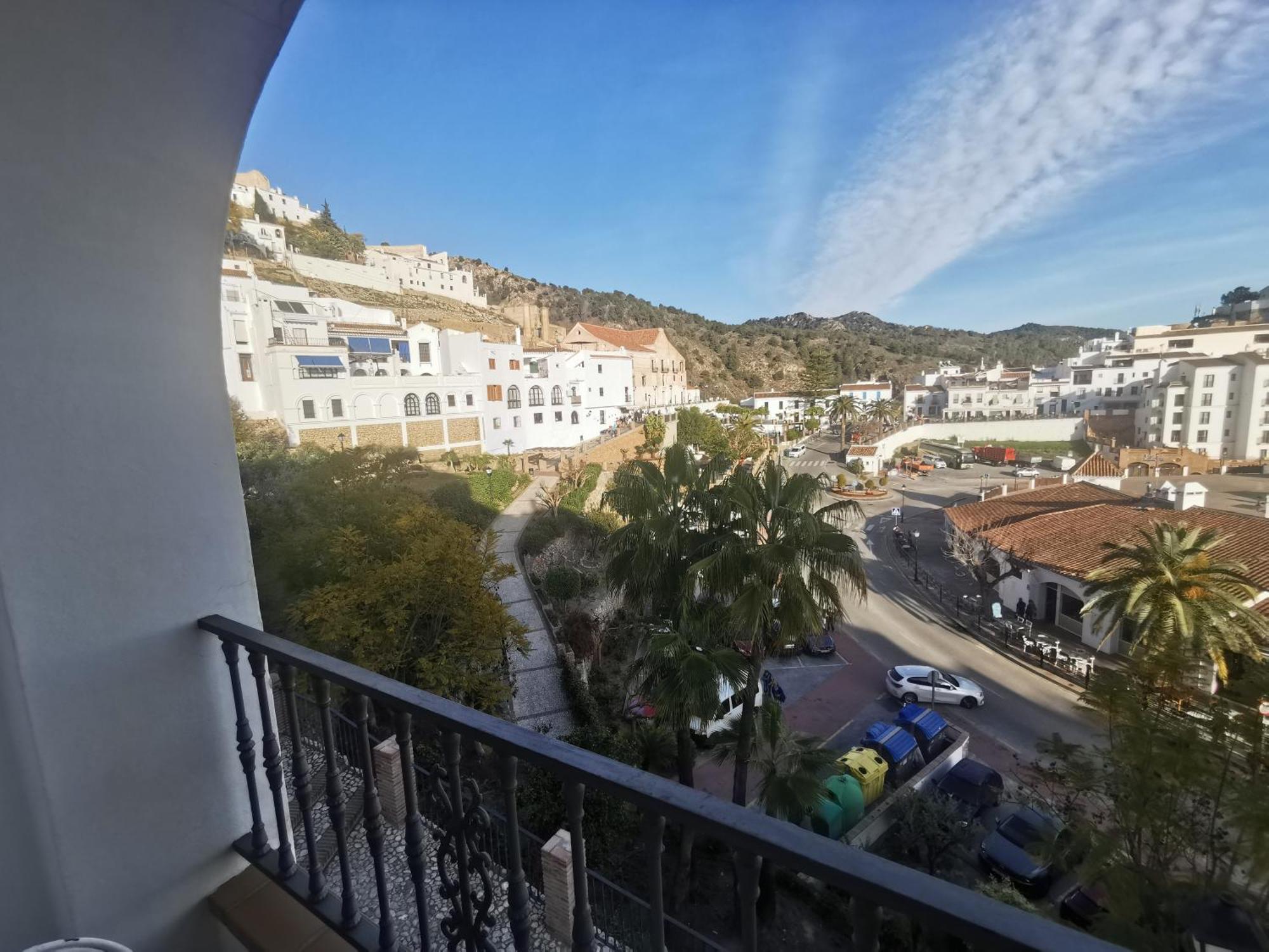 Apartamento Maria Platero Centrico Y Con Las Mejores Vistas Del Casco Antiguo La Montana Y El Mar Mediterraneo Frigiliana Buitenkant foto